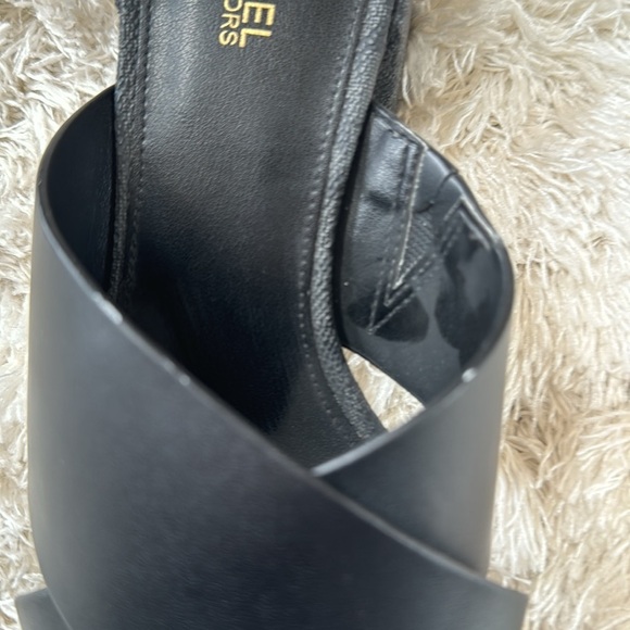 Michael Kors Black Women's Slide Sandals new ✨size 6 - Picture 7 of 8